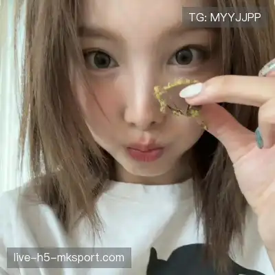 姬铃含